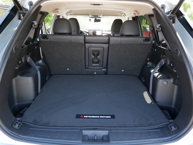 Used 2025 Mitsubishi Outlander SE AWD/4WD image 10