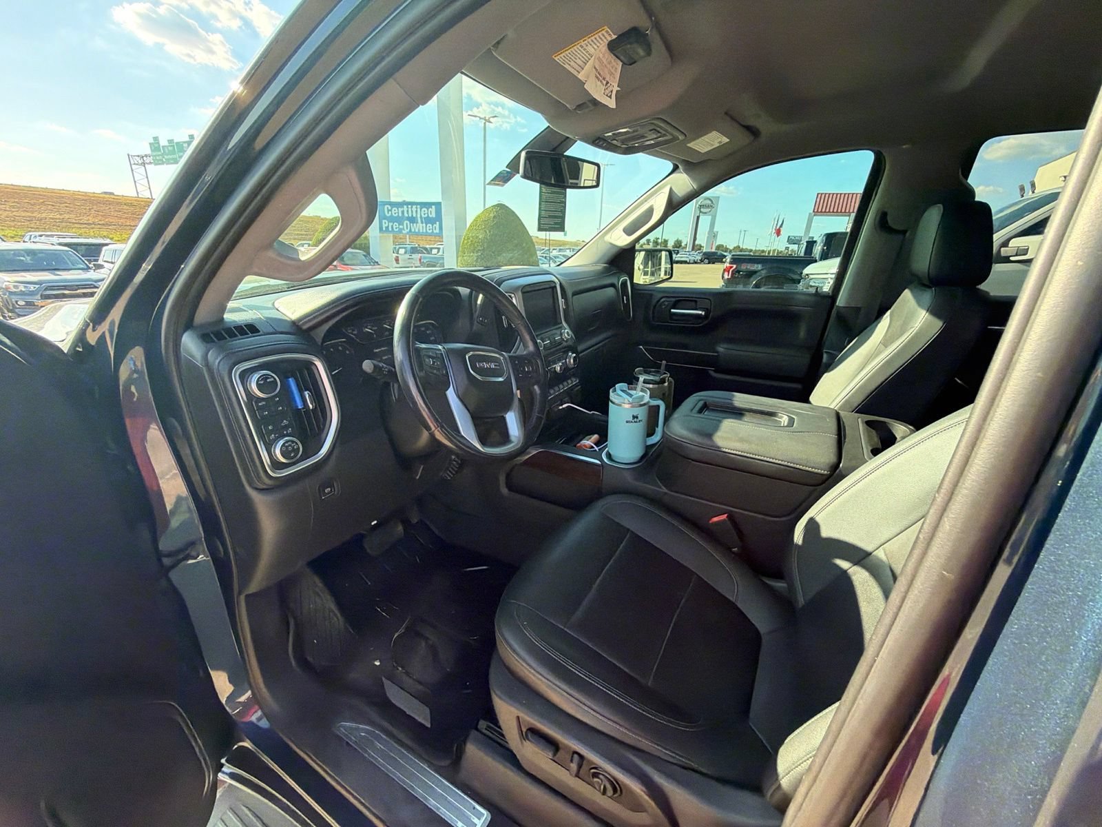 Used 2022 GMC Sierra 1500 SLT AWD/4WD image 13