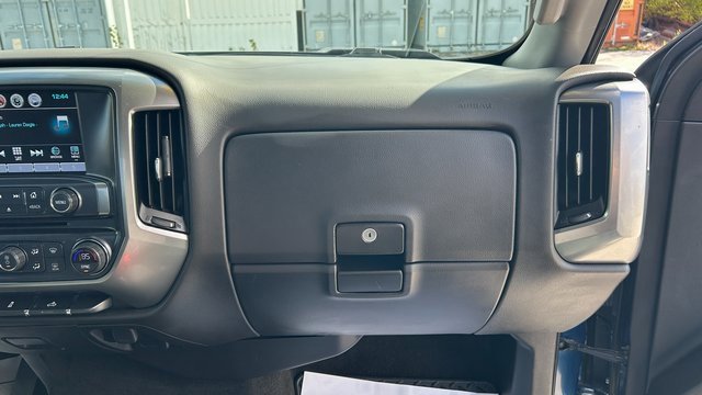 Used 2018 Chevrolet Silverado 1500 LT w/ All Star Edition image 41