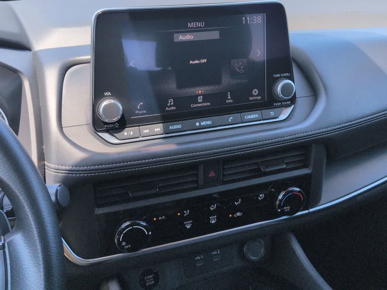Used 2024 Nissan Rogue S FWD image 27