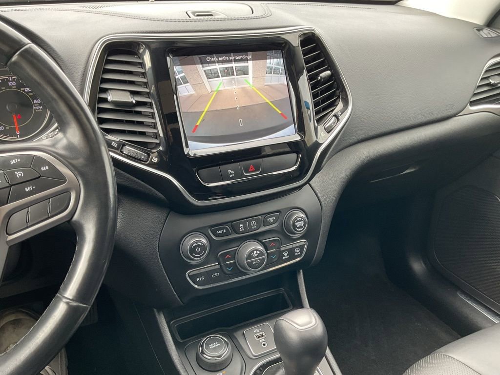 Used 2020 Jeep Cherokee Limited w/ Luxury Group AWD/4WD image 15