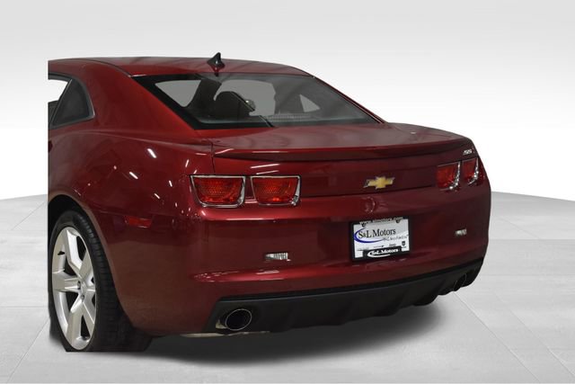 Used 2010 Chevrolet Camaro SS w/ RS Package RWD image 9