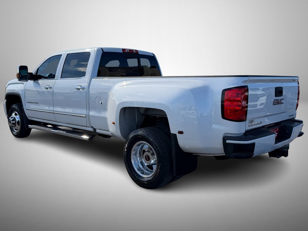 Used 2018 GMC Sierra 3500 Denali w/ Duramax Plus Package image 4