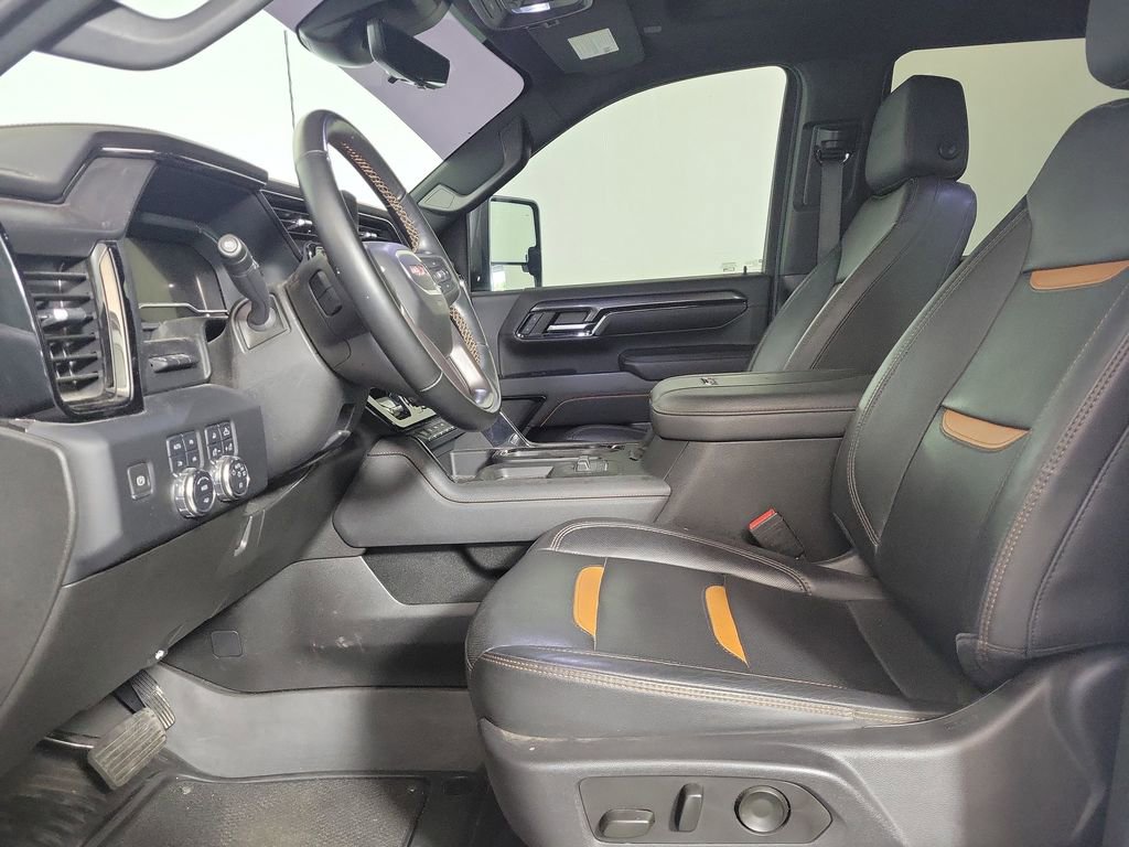 Used 2024 GMC Sierra 2500 AT4 w/ AT4 Premium Plus Package AWD/4WD image 12