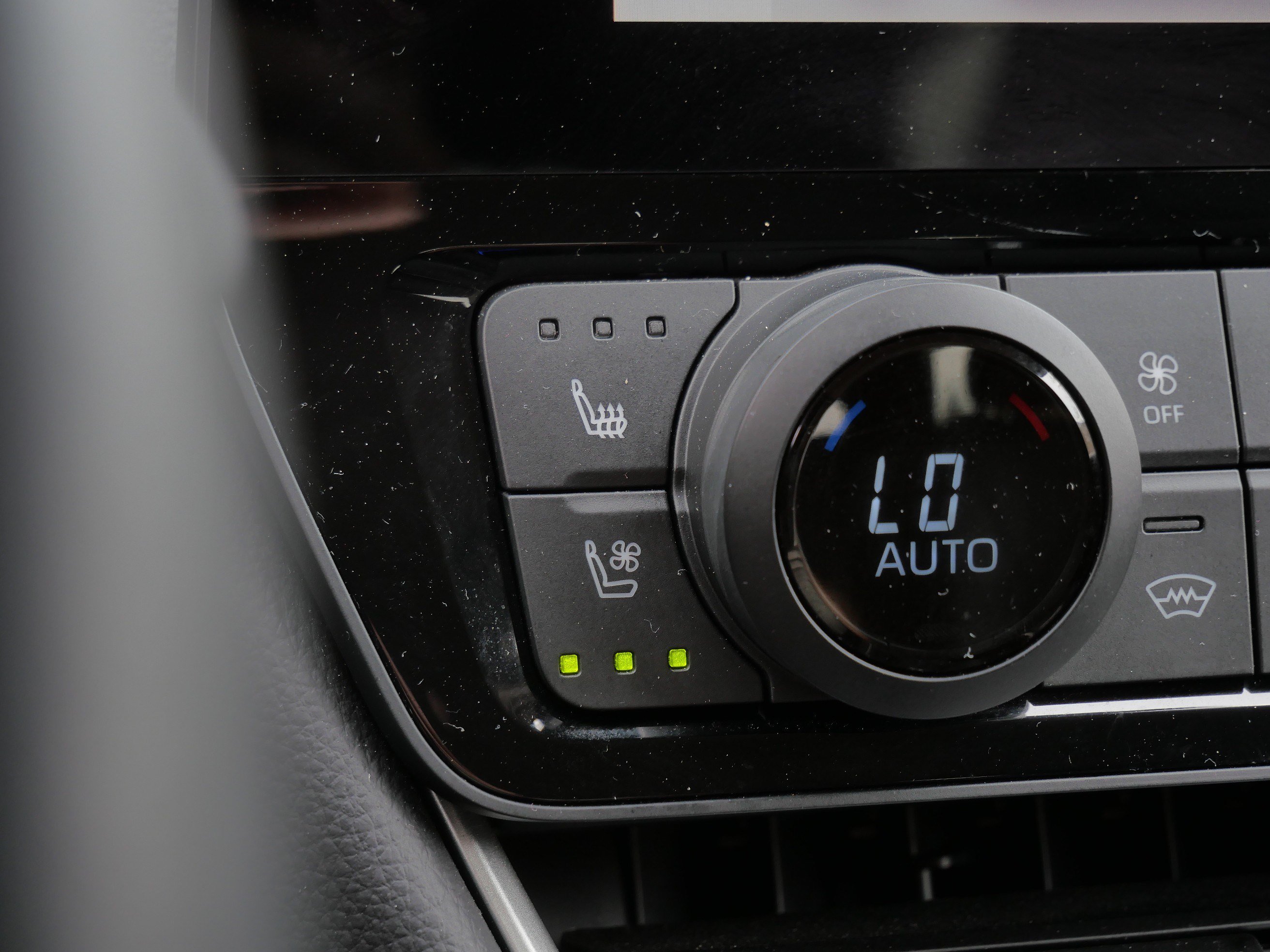 Certified 2024 Toyota Grand Highlander AWD image 31
