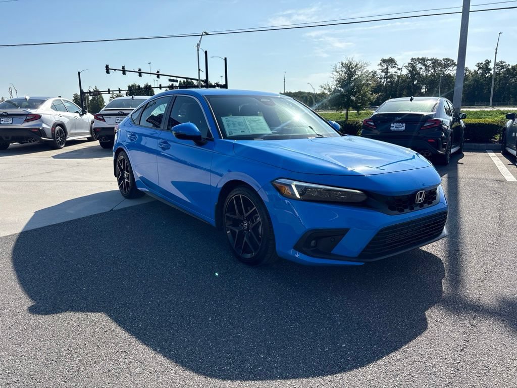 Used 2024 Honda Civic Sport Touring image 3