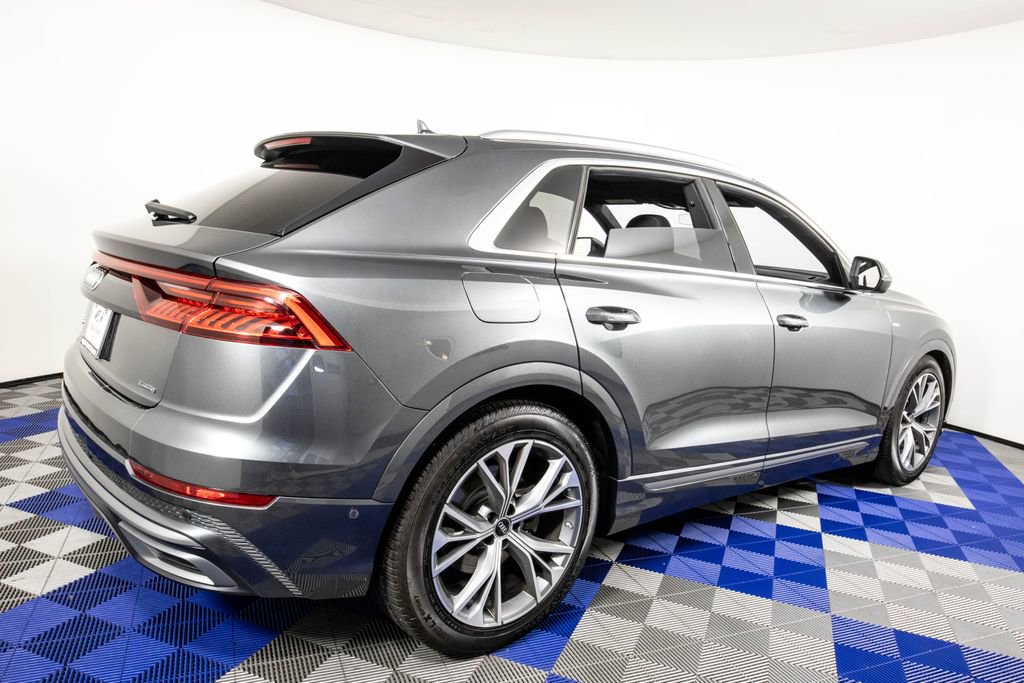 Used 2023 Audi Q8 Premium Plus AWD/4WD image 5