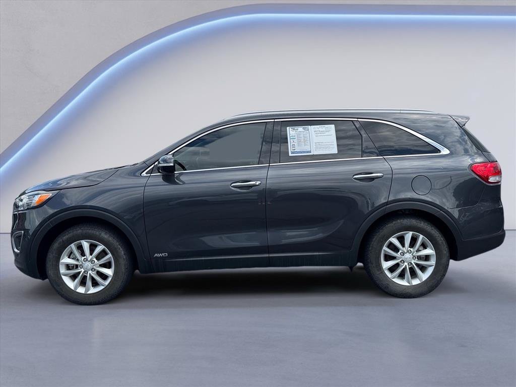 Used 2017 Kia Sorento AWD w/ LX Convenience Package image 6