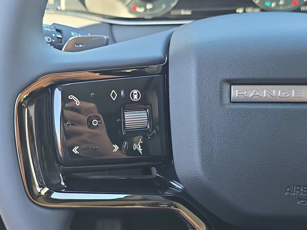 New 2026 Land Rover Range Rover Evoque S AWD/4WD image 17