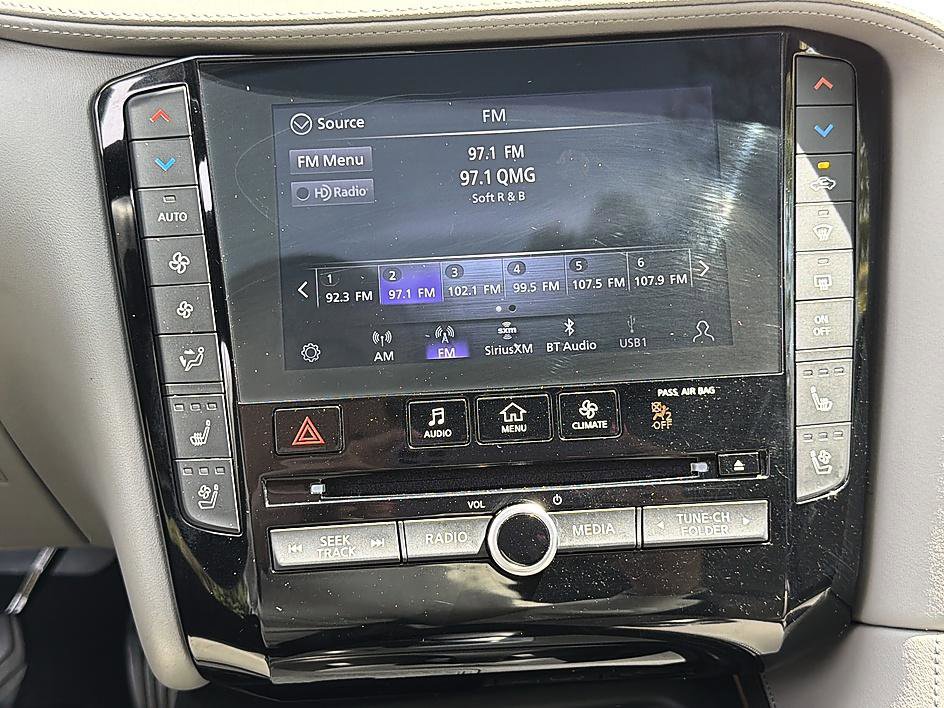 Certified 2024 INFINITI QX50 Sensory image 17