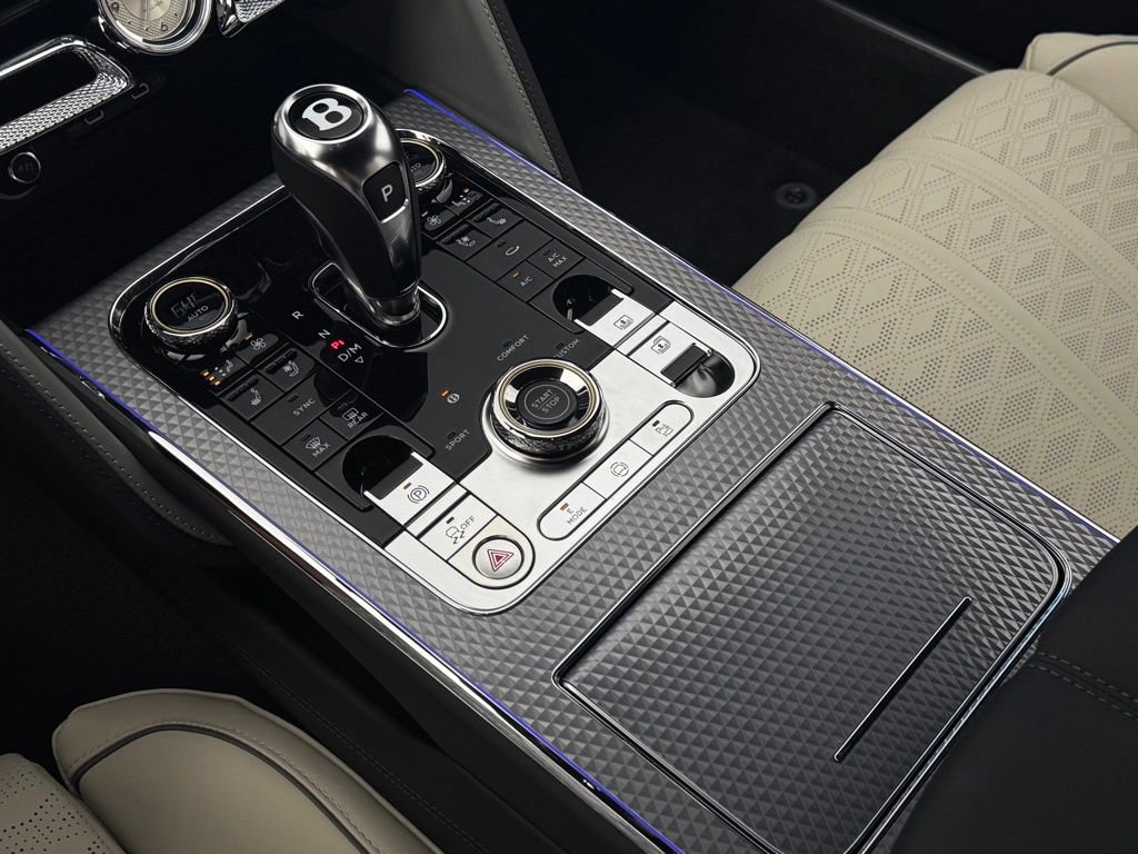 New 2026 Bentley Flying Spur Plug-In Hybrid image 46