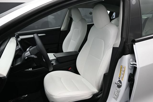Used 2022 Tesla Model 3 Standard Range RWD image 4