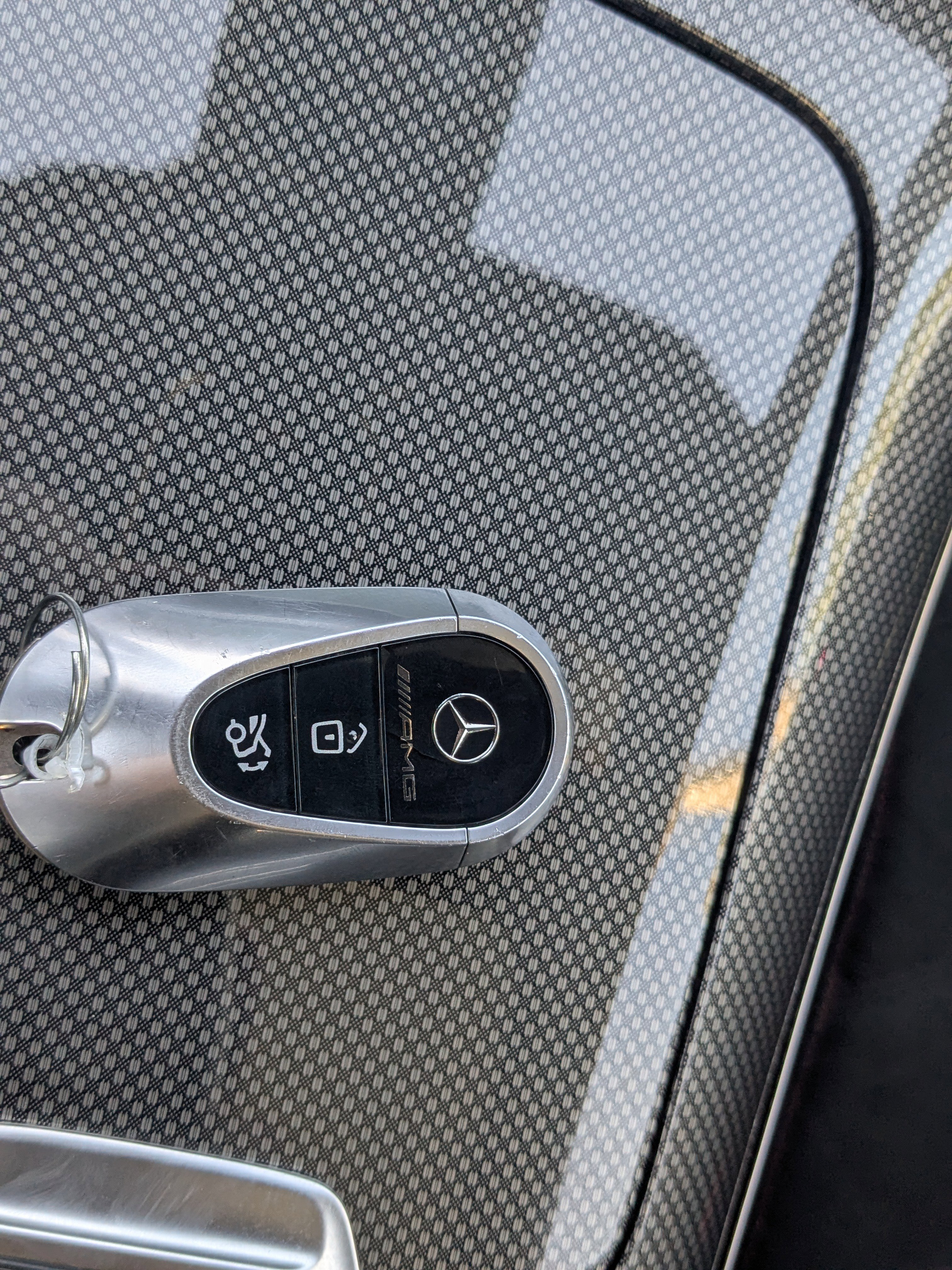 Used 2025 Mercedes-Benz GLC 43 AMG 4MATIC image 41