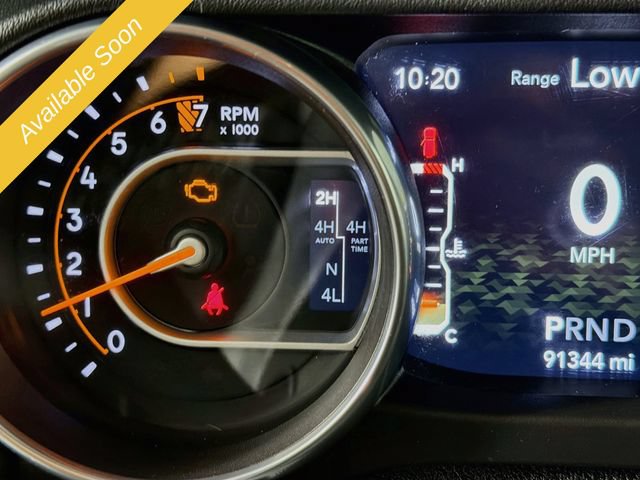 Used 2018 Jeep Wrangler Unlimited Sahara w/ Uconnect 4C Nav & Sound Group AWD/4WD image 13