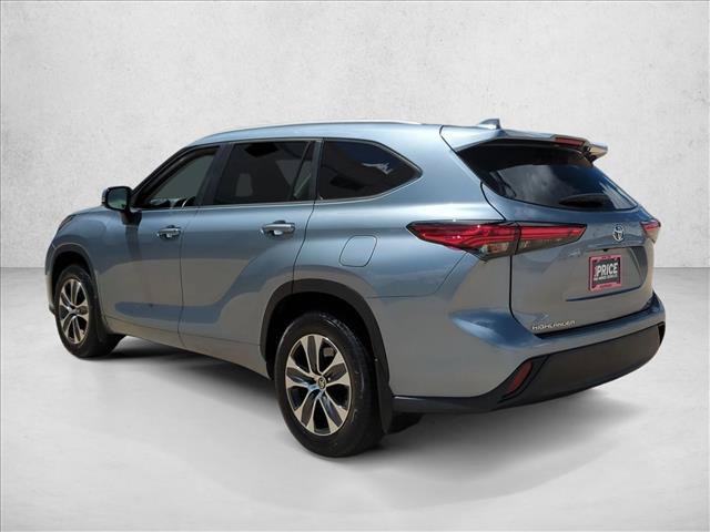Used 2023 Toyota Highlander XLE FWD image 8