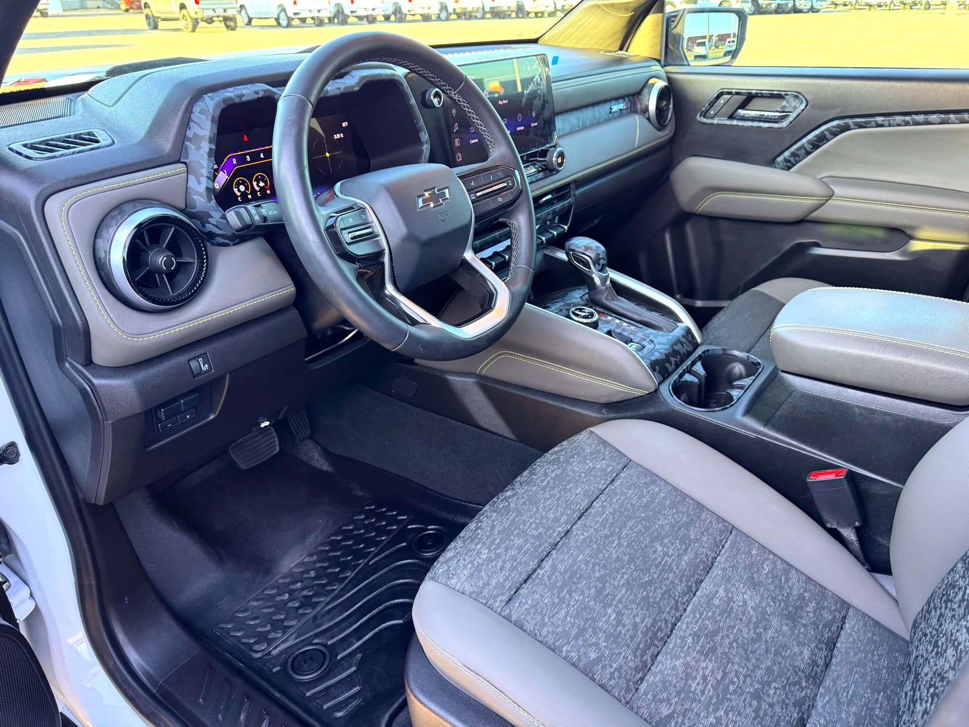 Used 2024 Chevrolet Colorado ZR2 image 10