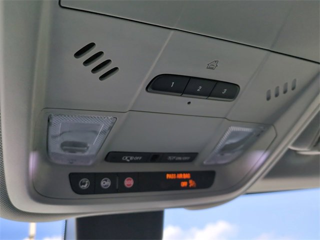 Used 2020 Chevrolet Equinox LT image 23