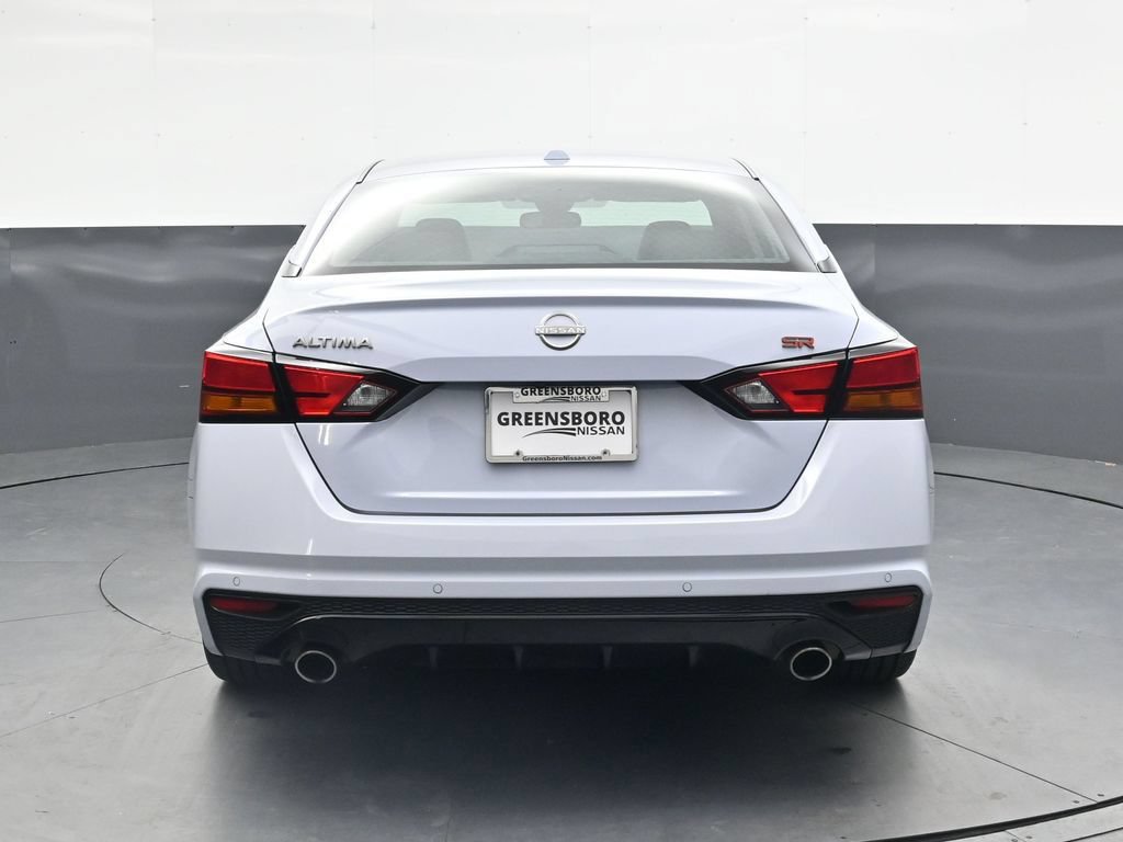 Used 2025 Nissan Altima 2.5 SR FWD image 7