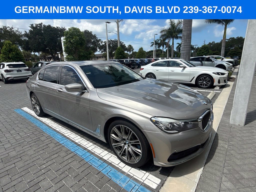 Used 2017 BMW 740i RWD image 11