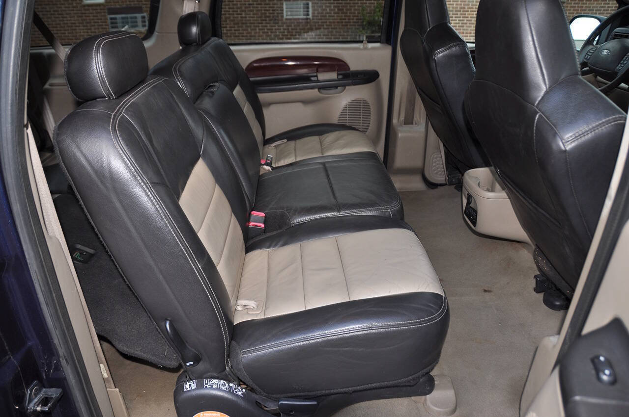 Used 2005 Ford Excursion Eddie Bauer RWD image 29