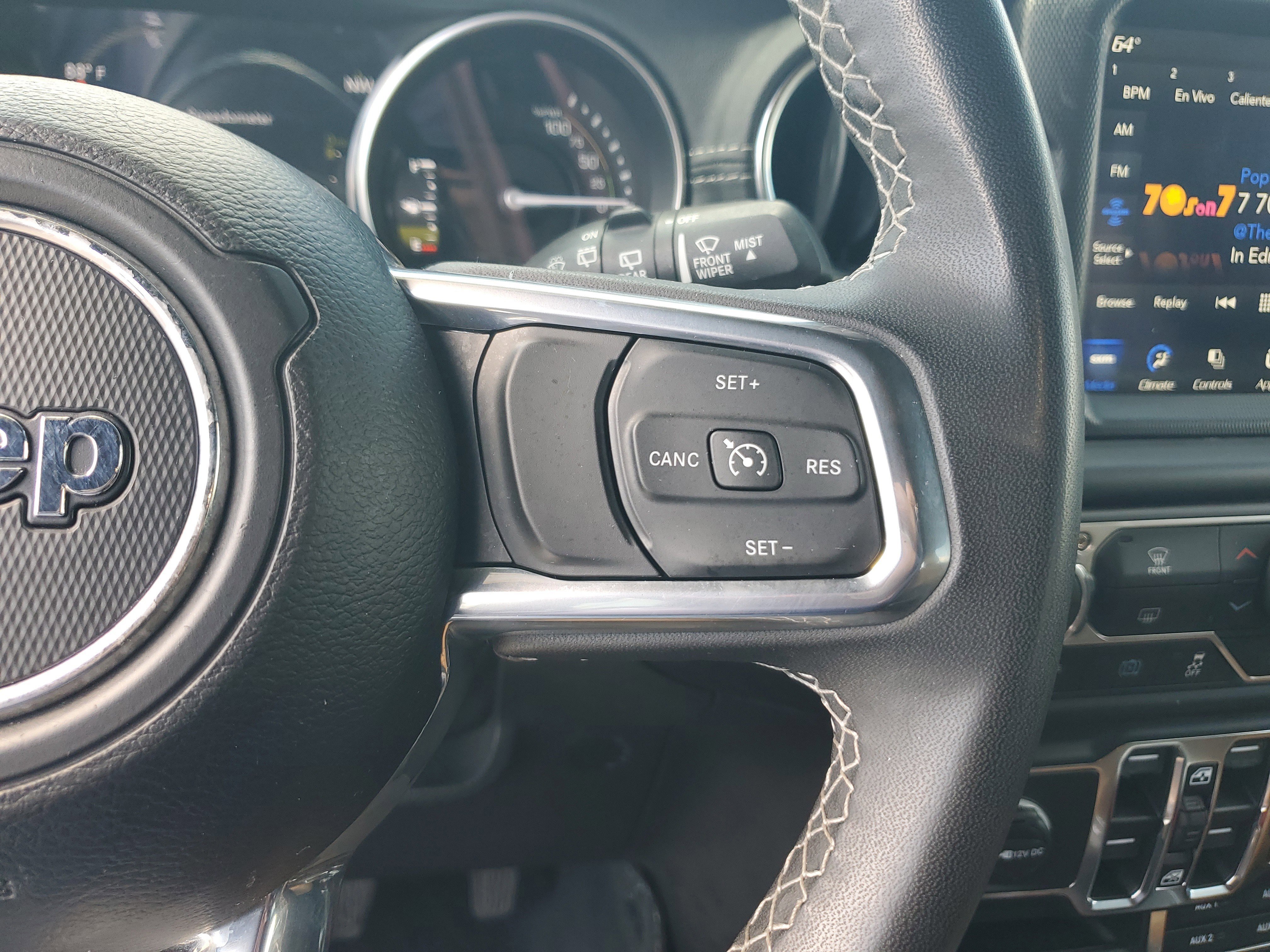 Used 2023 Jeep Wrangler Unlimited Sahara image 23