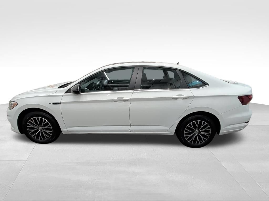 Used 2019 Volkswagen Jetta R-Line FWD image 2