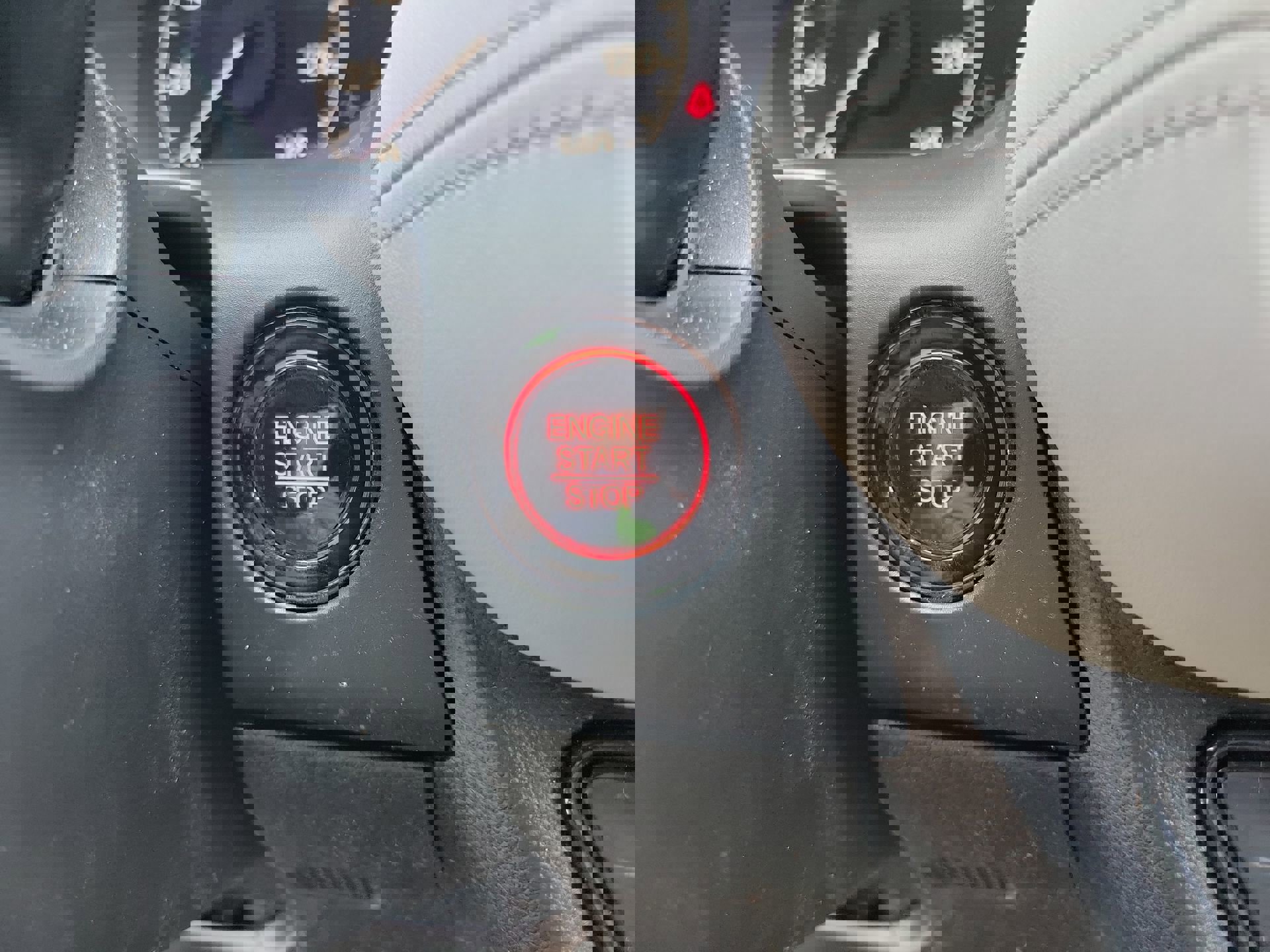 Used 2023 Honda HR-V LX image 32