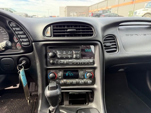 Used 2004 Chevrolet Corvette Convertible w/ Preferred Equipment Group image 16