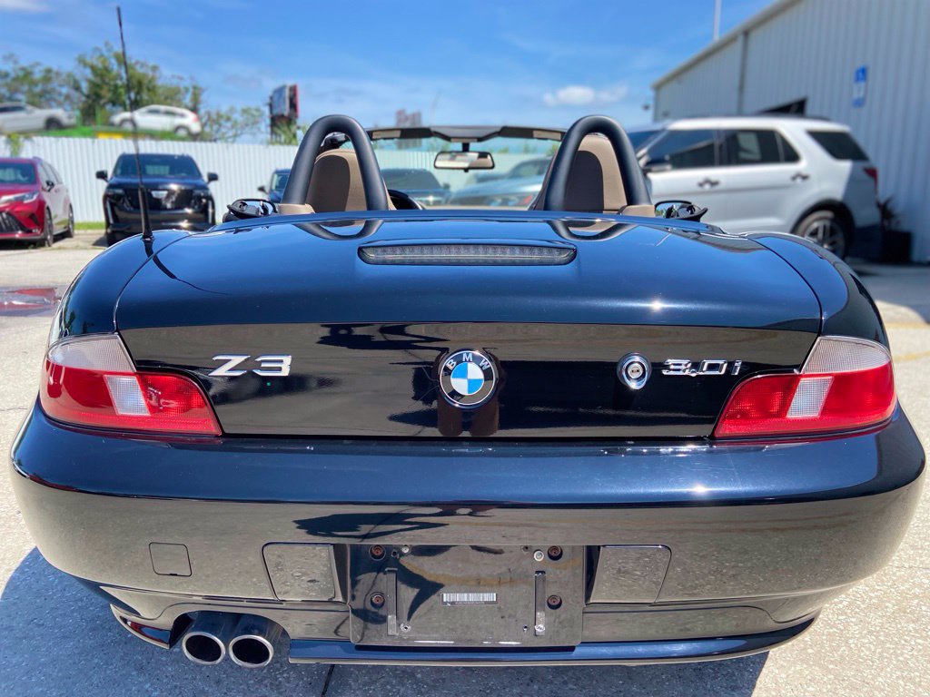 Used 2002 BMW Z3 3.0i RWD image 17