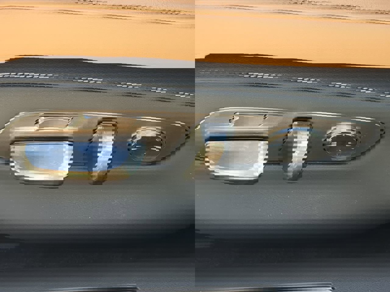 Used 2023 Lexus LS 500 w/ Accessory Package (Z2) image 20