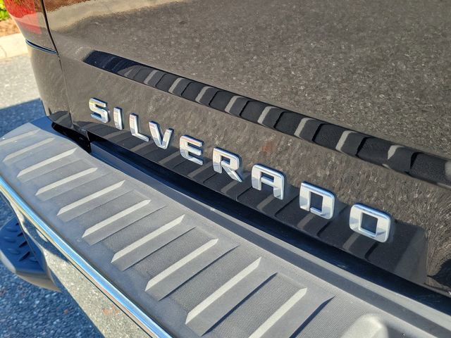 Used 2015 Chevrolet Silverado 1500 LTZ RWD image 9