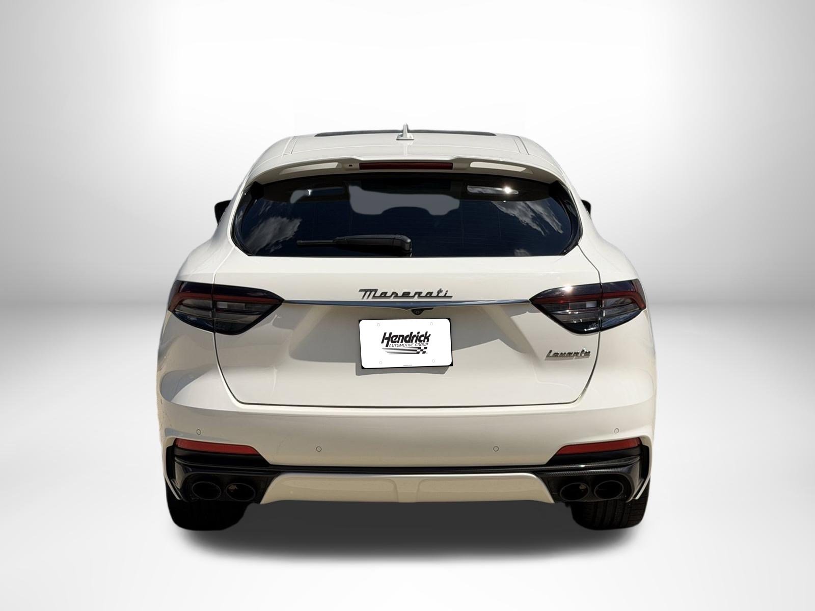 Used 2022 Maserati Levante Trofeo AWD/4WD image 9