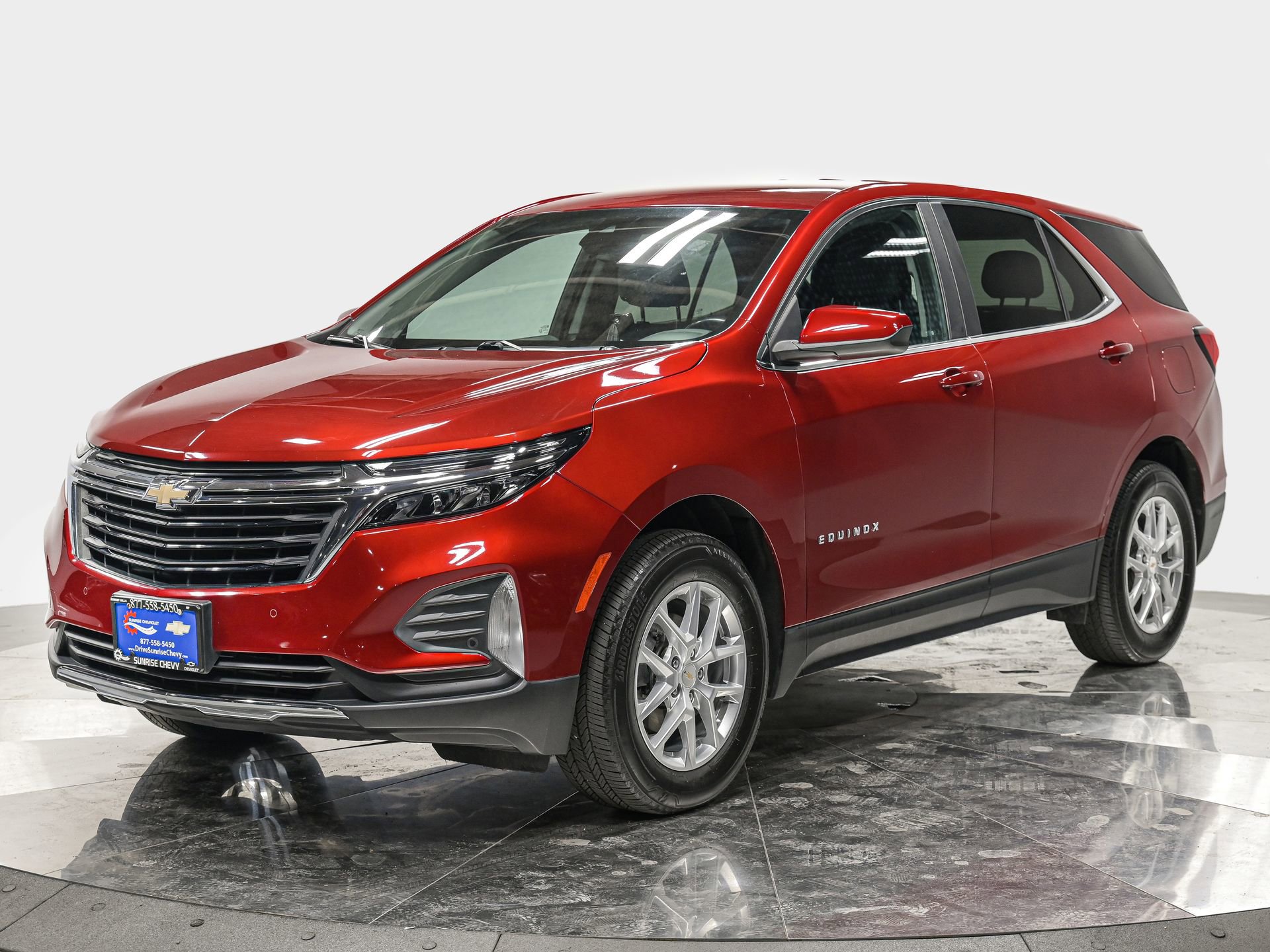 Used 2023 Chevrolet Equinox LT image 1