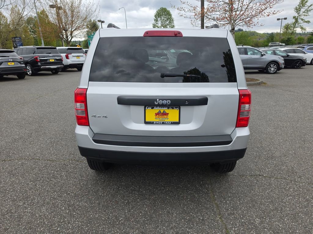 Used 2012 Jeep Patriot Sport AWD/4WD image 5