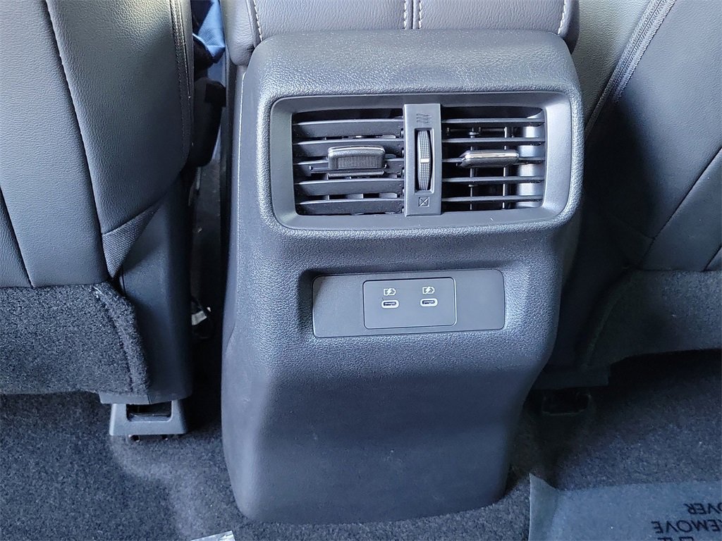 Certified 2025 Nissan Murano SV image 18