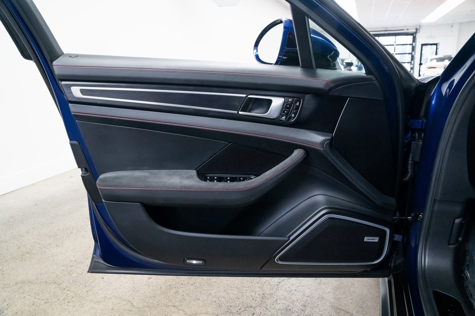 Used 2021 Porsche Panamera GTS image 17