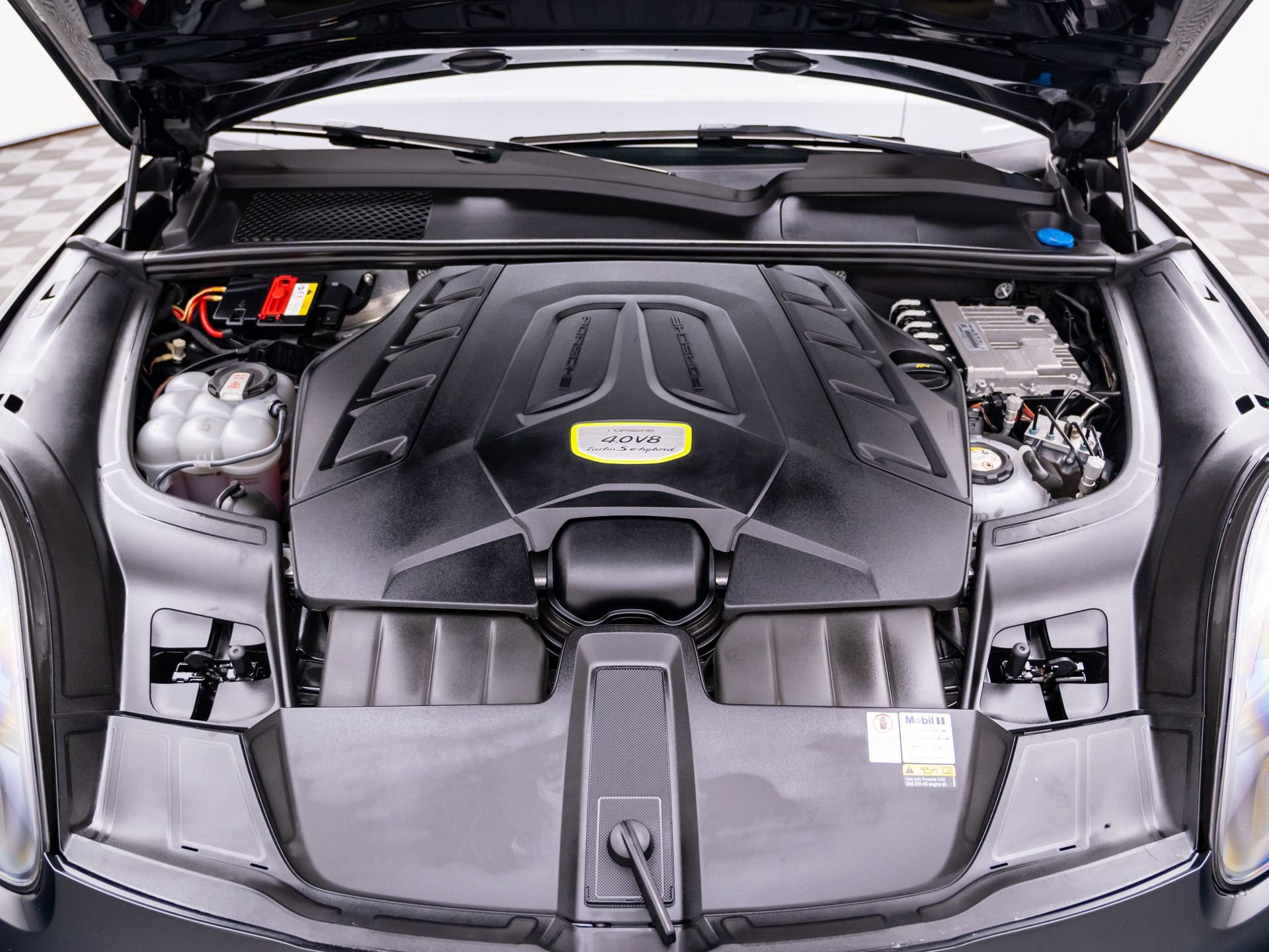 Used 2022 Porsche Cayenne Turbo S AWD/4WD image 27