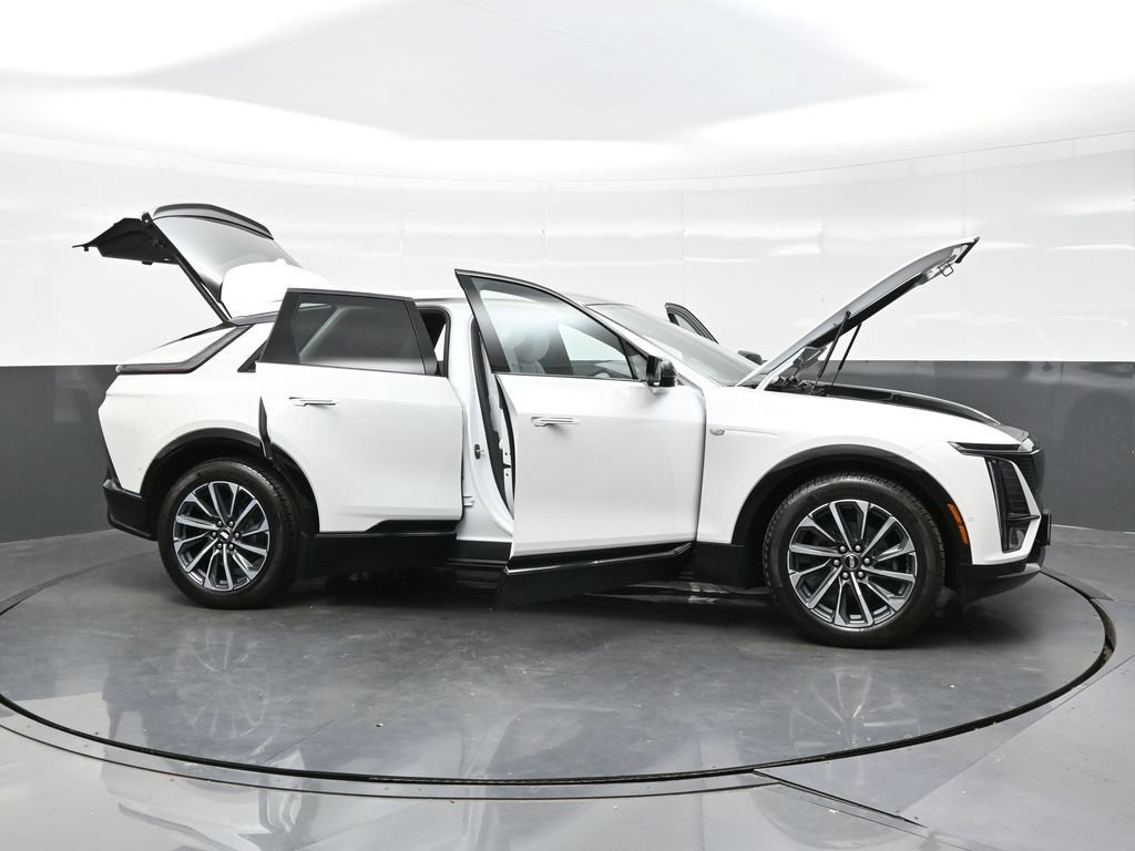 Certified 2024 Cadillac Lyriq Sport AWD/4WD image 44