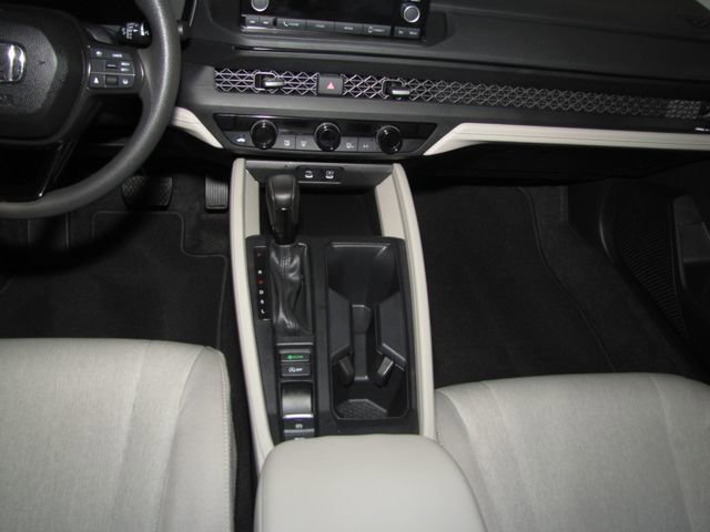 Certified 2025 Honda Accord SE image 15
