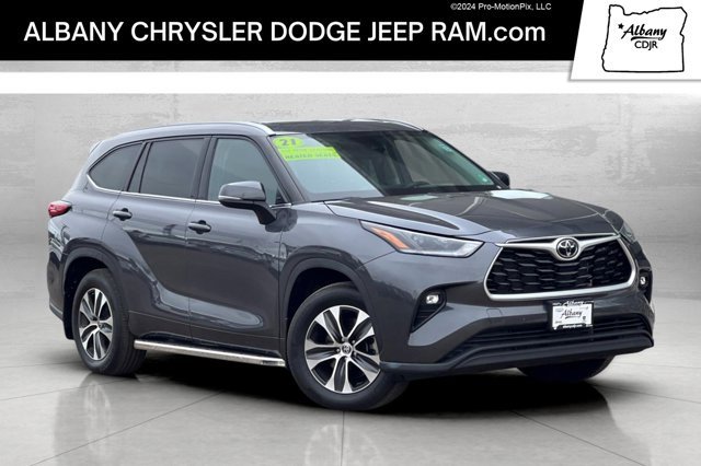 Used 2021 Toyota Highlander XLE