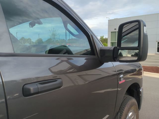 Used 2024 RAM 2500 Tradesman w/ Chrome Appearance Group AWD/4WD image 9