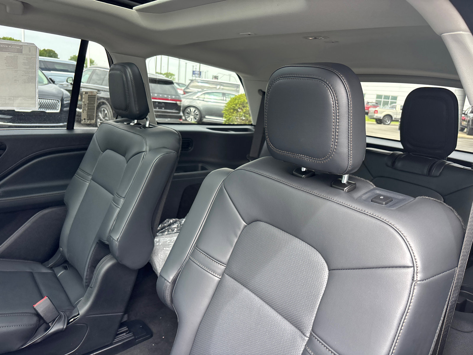 New 2026 Lincoln Aviator AWD image 26