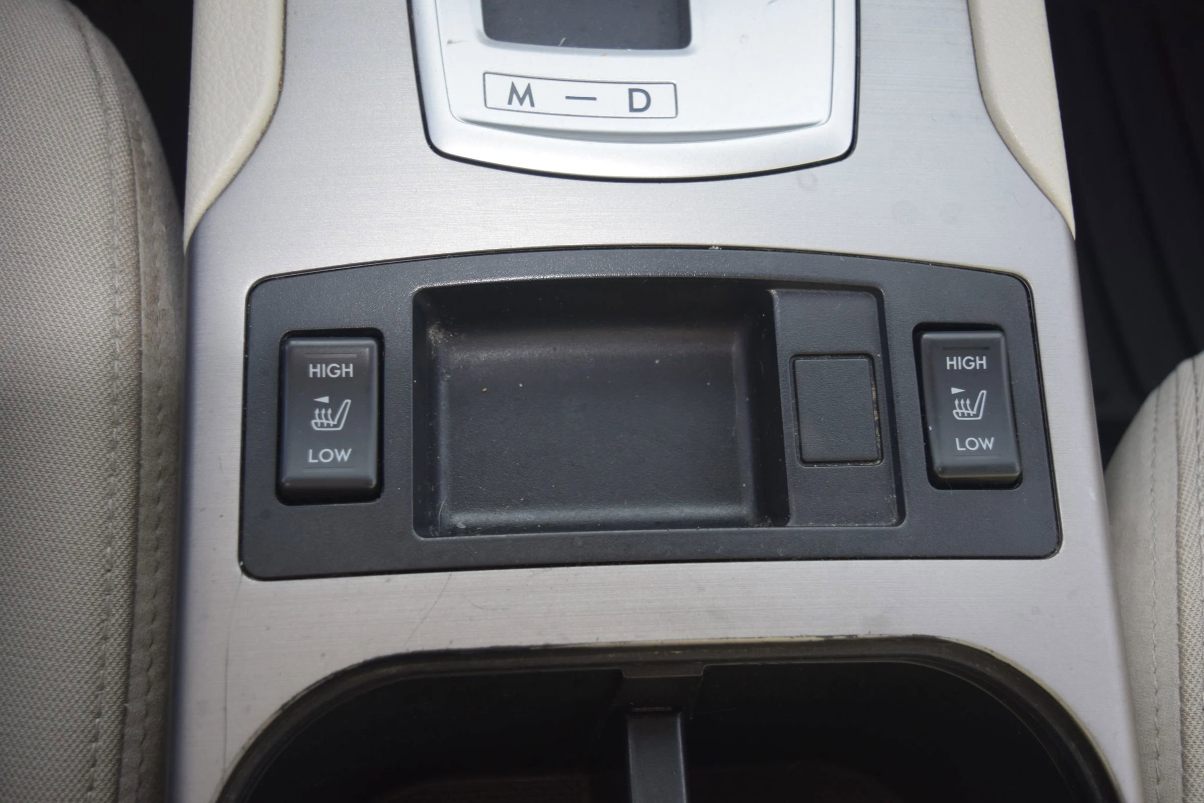 Used 2013 Subaru Outback 2.5i Premium AWD/4WD image 12