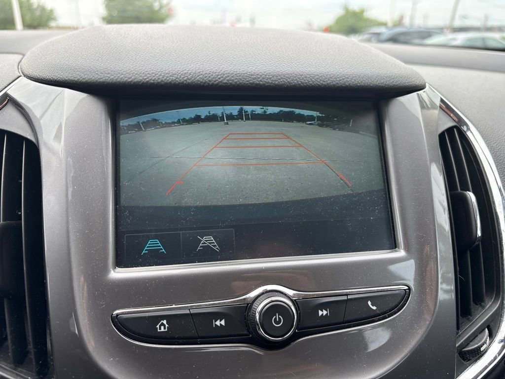 Used 2018 Chevrolet Cruze LT FWD image 23