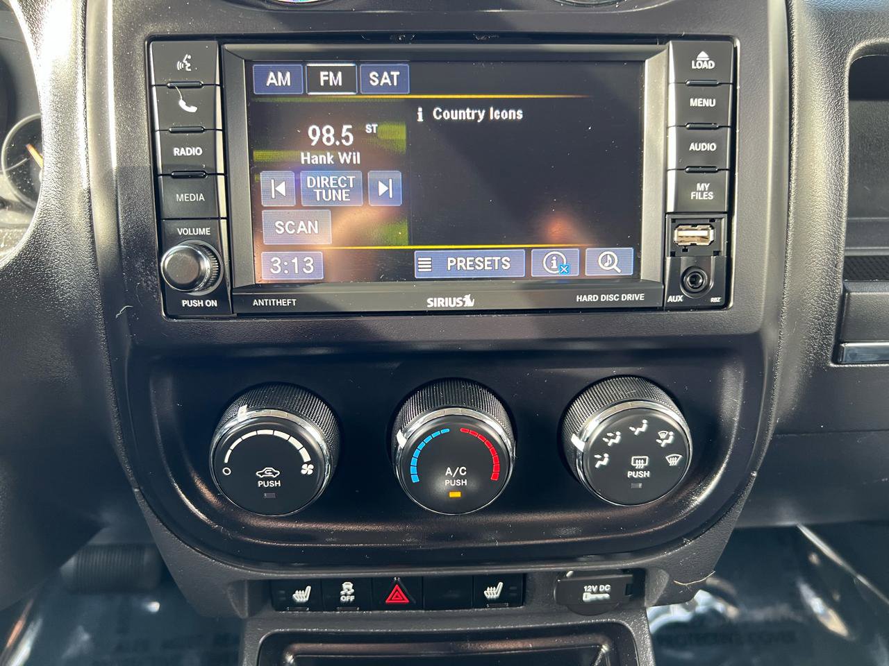 Used 2017 Jeep Patriot Latitude image 19