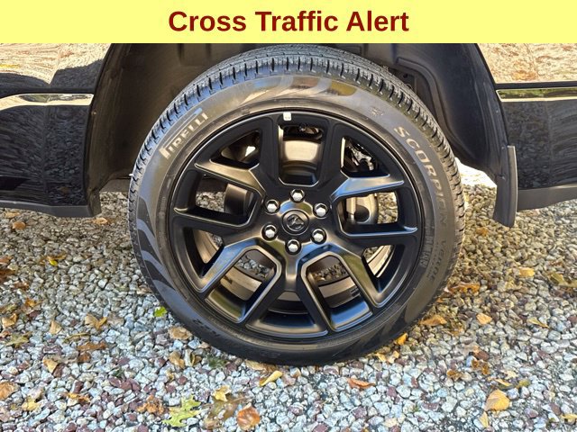 Used 2024 RAM 1500 Laramie AWD/4WD image 10