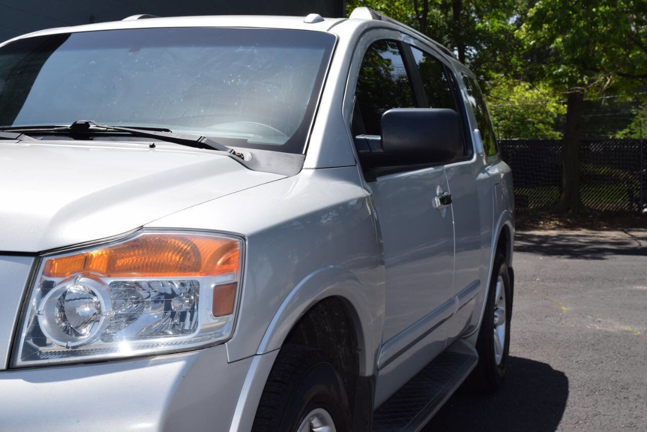 Used 2014 Nissan Armada SV image 3