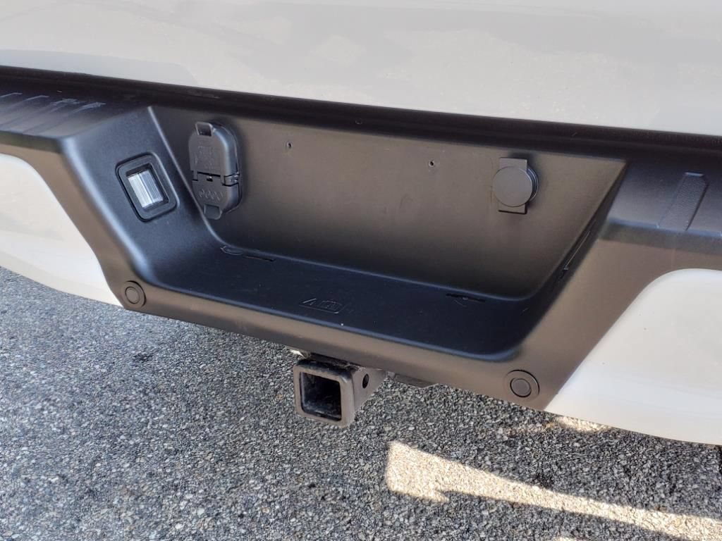 Used 2020 Ford F150 Lariat AWD/4WD image 5