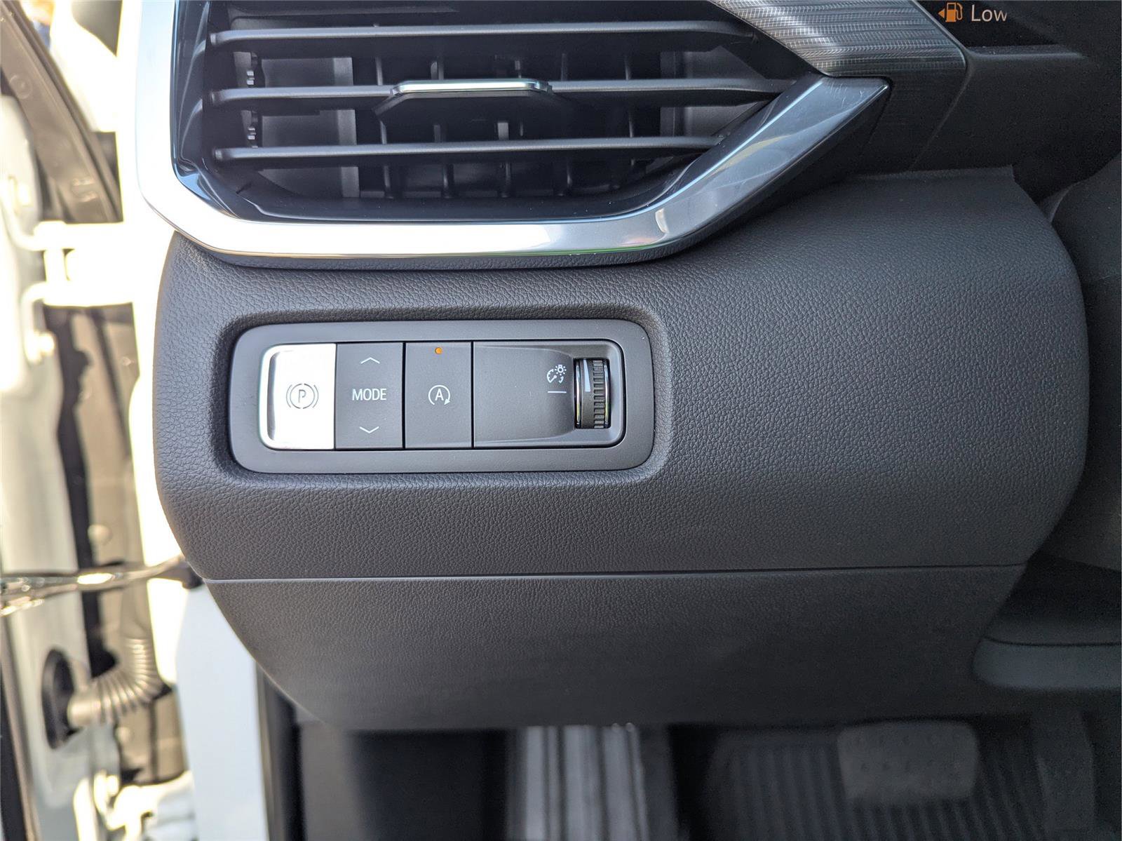 New 2026 GMC Acadia Elevation w/ Elevation Premium Package image 18