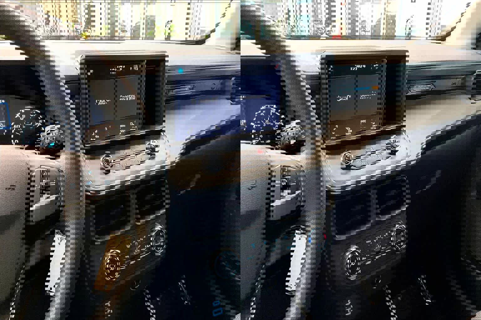 Used 2022 Ford Maverick XL image 7